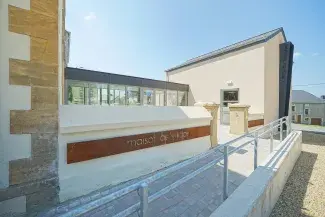 Meix-devant-Virton, Réaffectation de l’ancienne mairie/école en maison multiservice à Gérouville